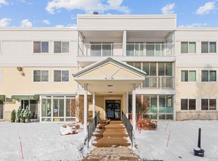 132 Demont Ave E APT 136, Little Canada, MN 55117
