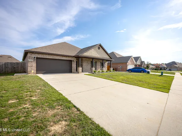 10630 Harvest Dr, Gulfport, MS 39503