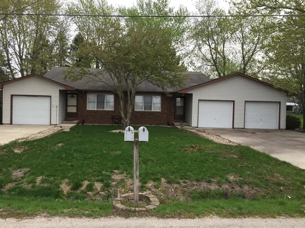 601 S Clay St, Fairbury, IL 61739