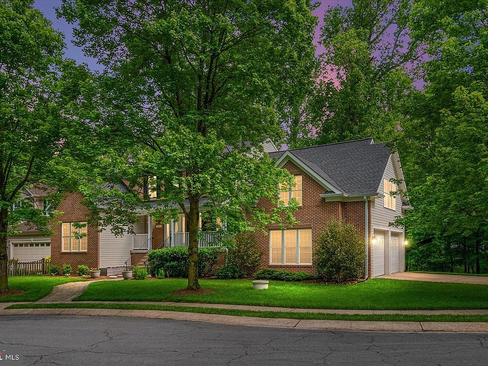 1st image of 1830 Harewood Ln