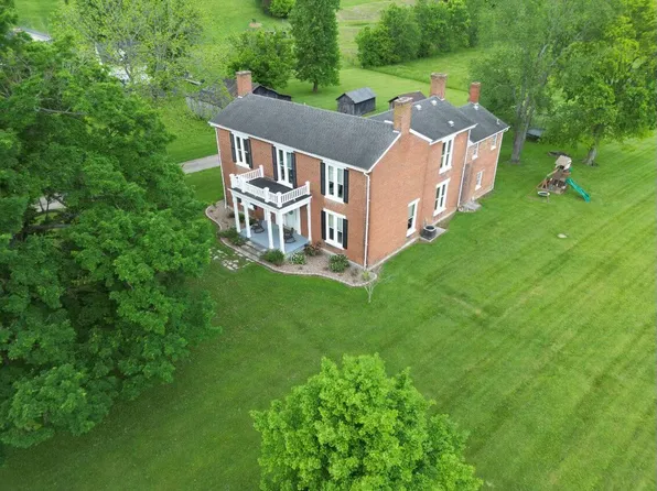 690 Logan Creek Dr, Stanford, KY 40484