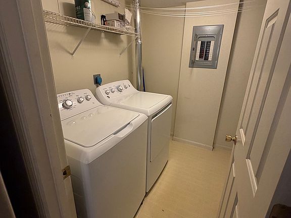 5th image of 460 Marian Ln Unit 8