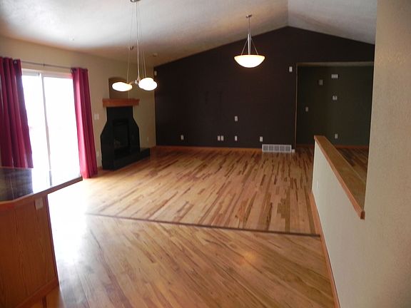 2nd image of 3428 Santa Fe Ave