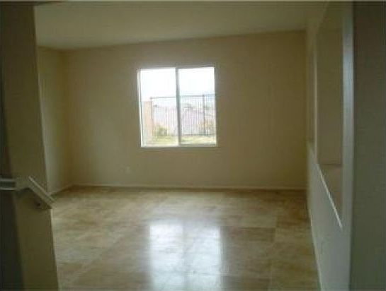 3rd image of 23607 Underwood Cir
