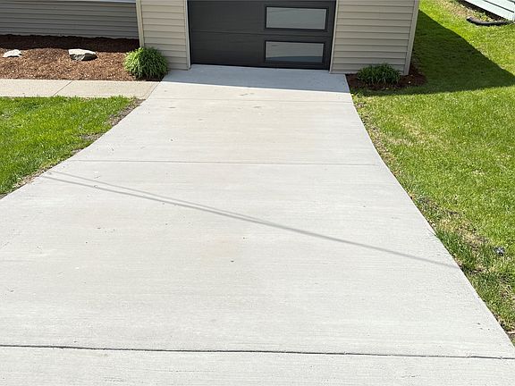 3rd image of 503 Zimmer Ave