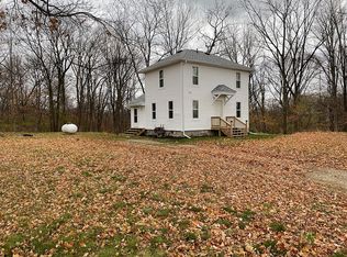 631 N Douglas Ave, Three Rivers, MI 49093