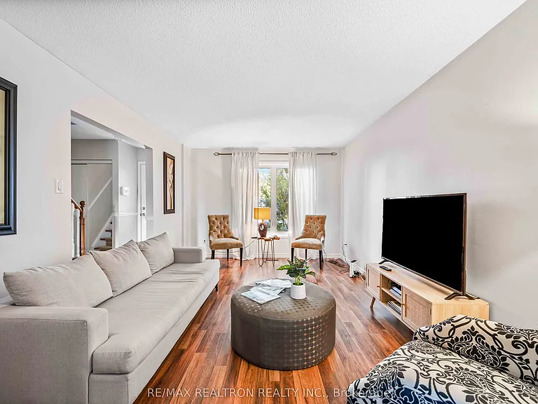 264 Galway Ct — Photo 5