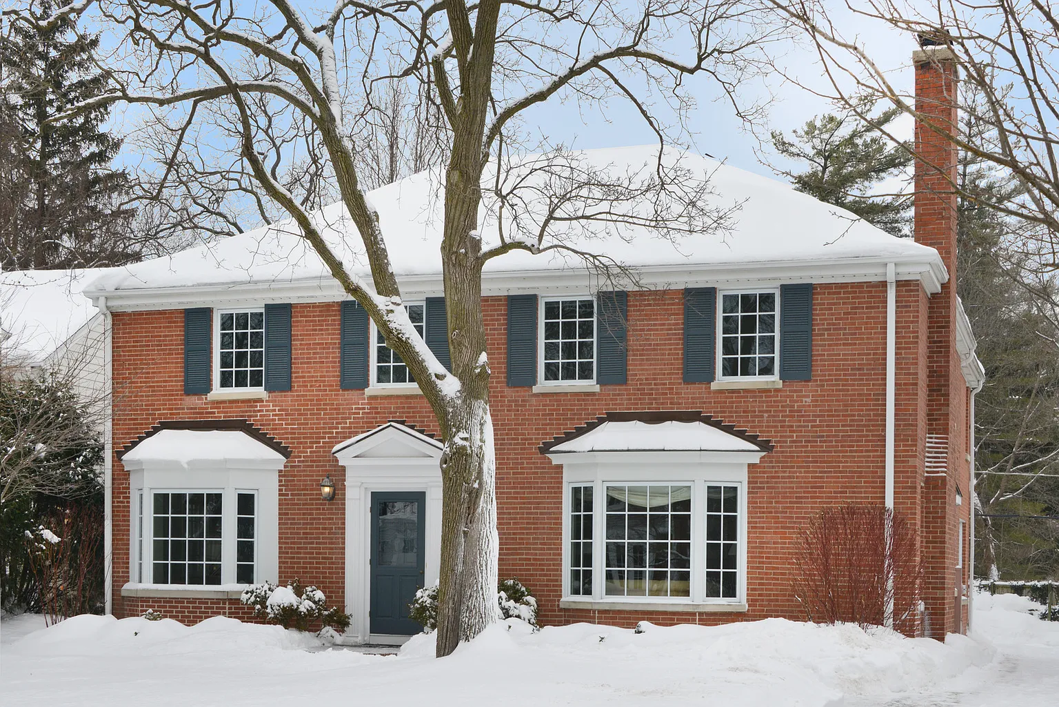 317 Rosewood Ave photo 1