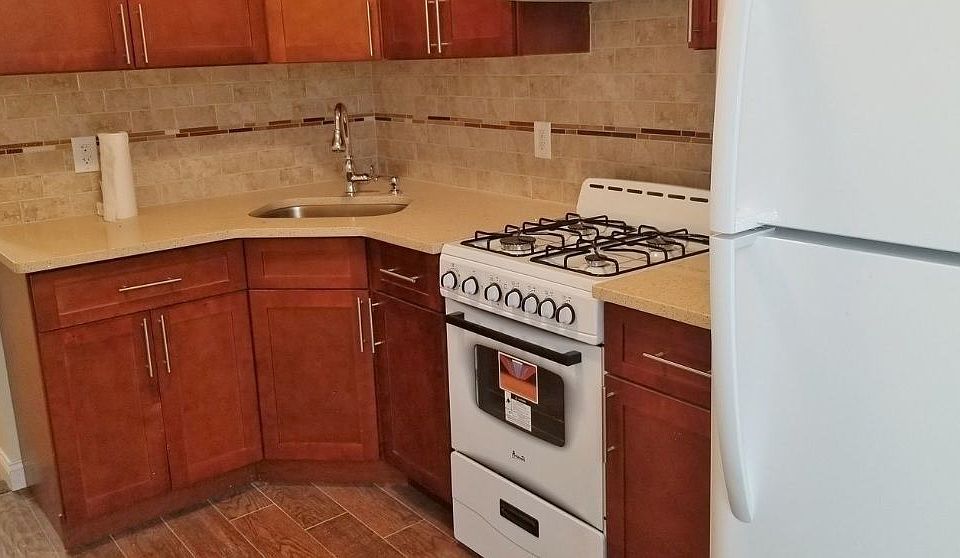1st image of 25-25 Steinway St #2E