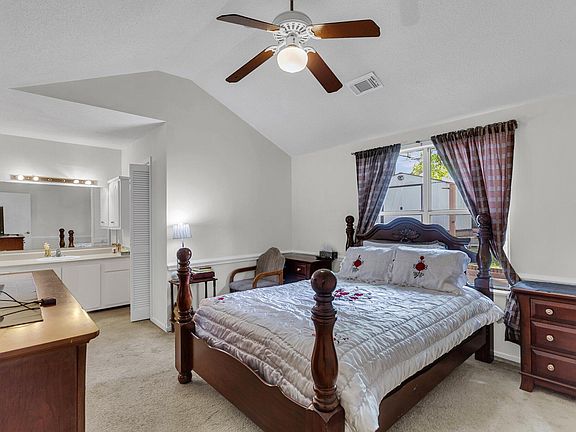4th image of 8219 Quail Hollow Ct