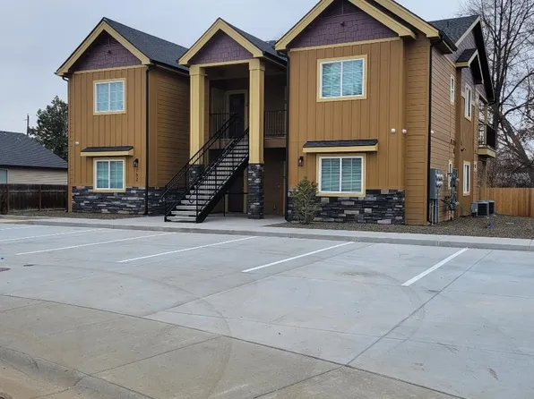 702 E 6th St #A, Emmett, ID 83617