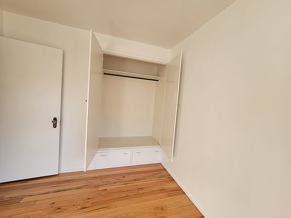 5th image of 3912 Daniels St
