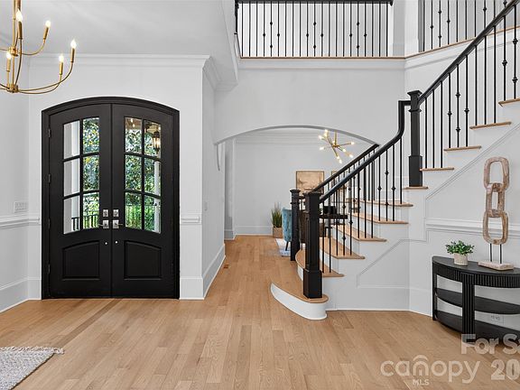 3rd image of 2132 Foxcroft Woods Ln