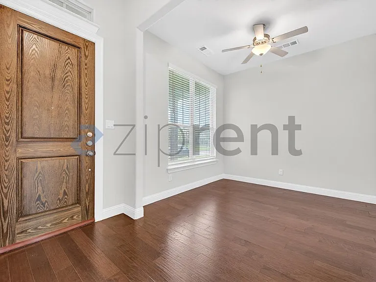 8451 Bronzegate Trl — Photo 5