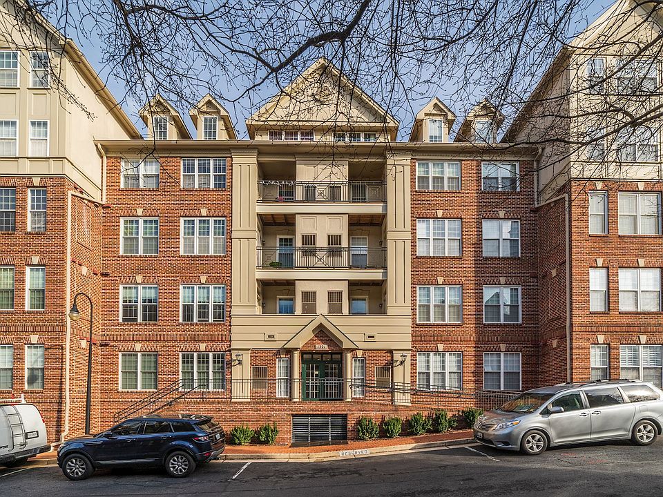 1st image of 1321 N Adams Ct APT 305