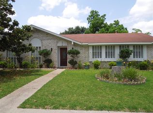 9418 Rowan Ln, Houston, TX 77036