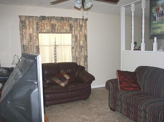 5th image of 3968 Hidden Oak Dr