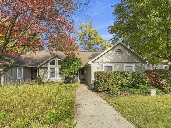 9 Muirfield Dr, Michigan City, IN 46360