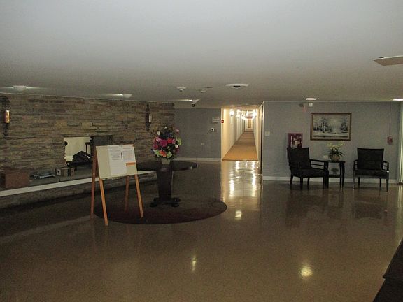 5th image of 2800 Maple Ave APT 25A
