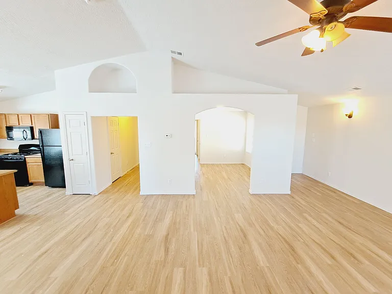 1021 Purple Aster Ave SW — Photo 4