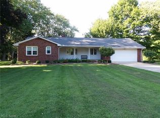 6825 S Ridge Rd W, Geneva, OH 44041