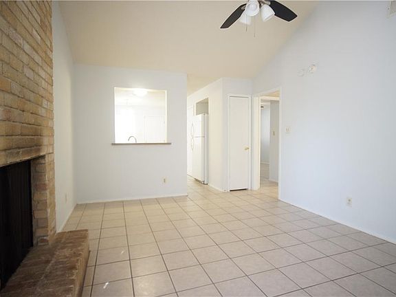 2nd image of 1008 Bird Creek Dr #B