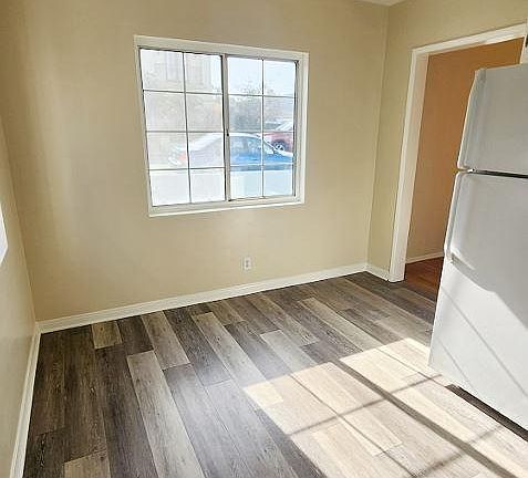 Eat In Kitchen- Dining Area