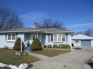 1903 Galke Ct, Bay City, MI 48708