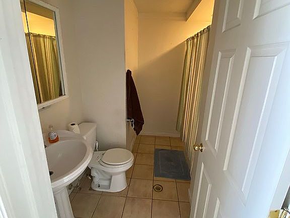 5th image of 1204 Ford Ave