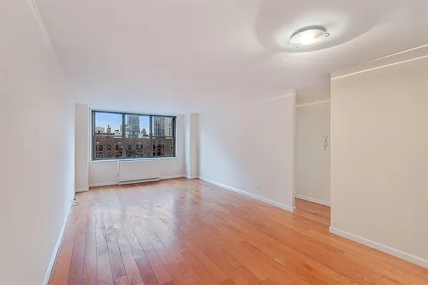Rented by Paulette Hutterer, LREB | media 2