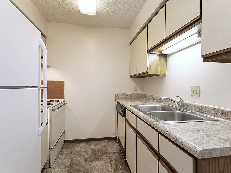535 North 23rd St — Photo 31