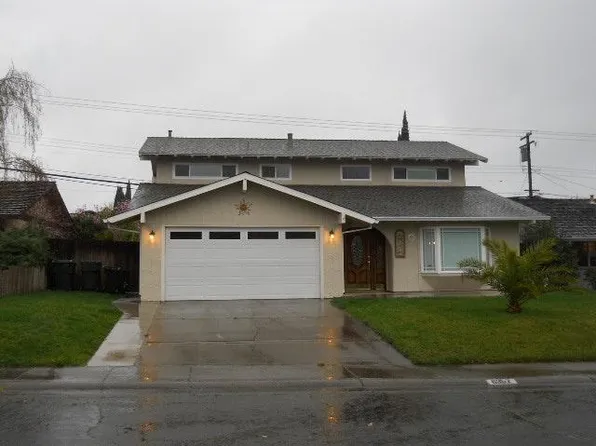 6357 Meadowvista Dr, Carmichael, CA 95608