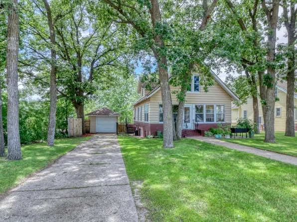 127 Willow St E, Detroit Lakes, MN 56501