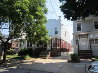 7709 61st St, Ridgewood, NY 11385