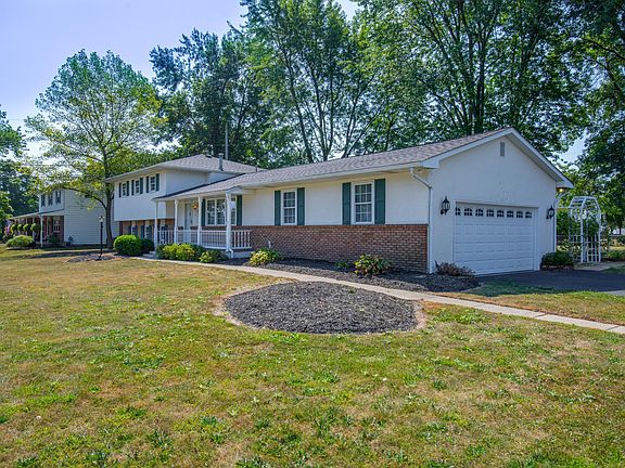 5th image of 2191 Hills Wood Dr