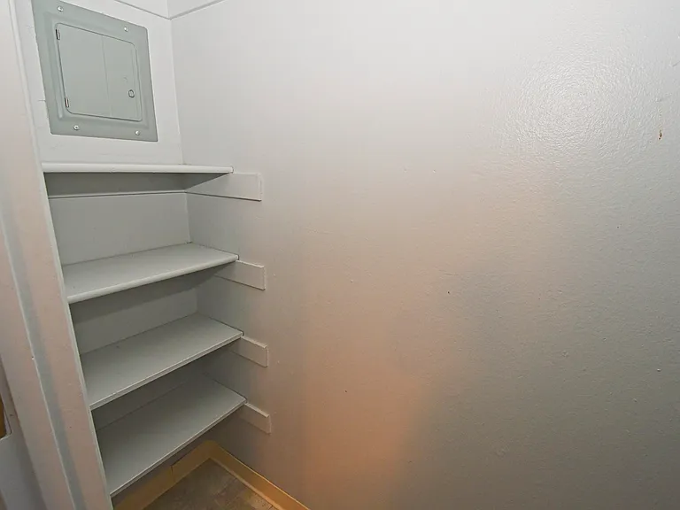 1513 N Edmonds Dr #D — Photo 18
