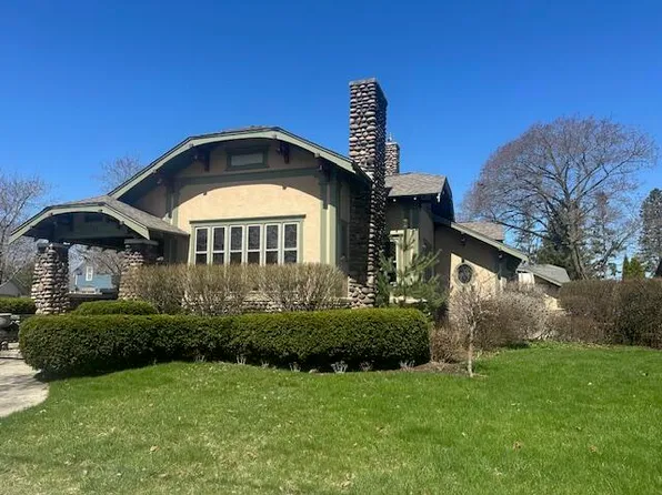 725 S 3rd Ave, Alpena, MI 49707