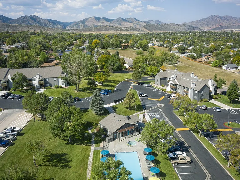 Vista at Trappers Glen — Photo 16