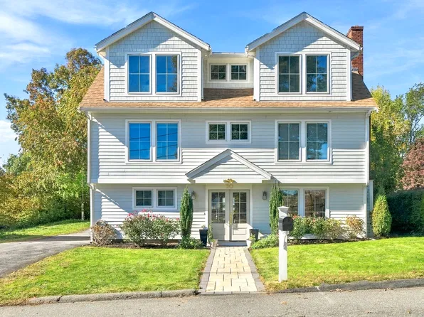 20 Edgewood Rd, Marblehead, MA 01945