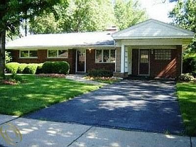 1st image of 30840 Lyndon St