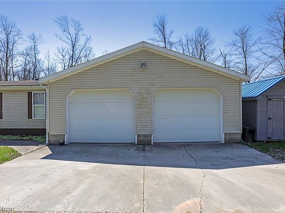 5th image of 4502 Clover Rd