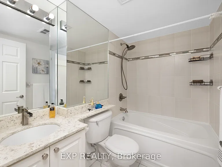 311 Richmond St E #802 — Photo 18