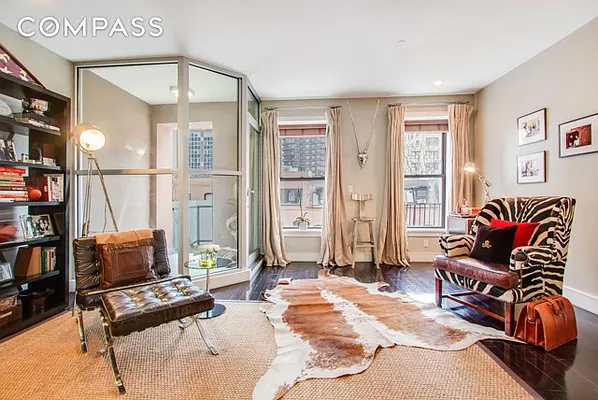 Sold by Compass | media 1