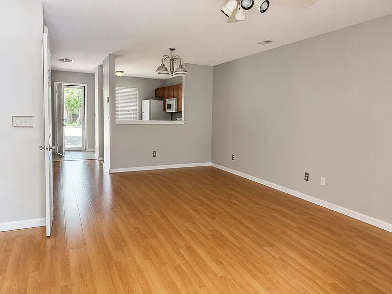 2225 Preakness Ct — Photo 13