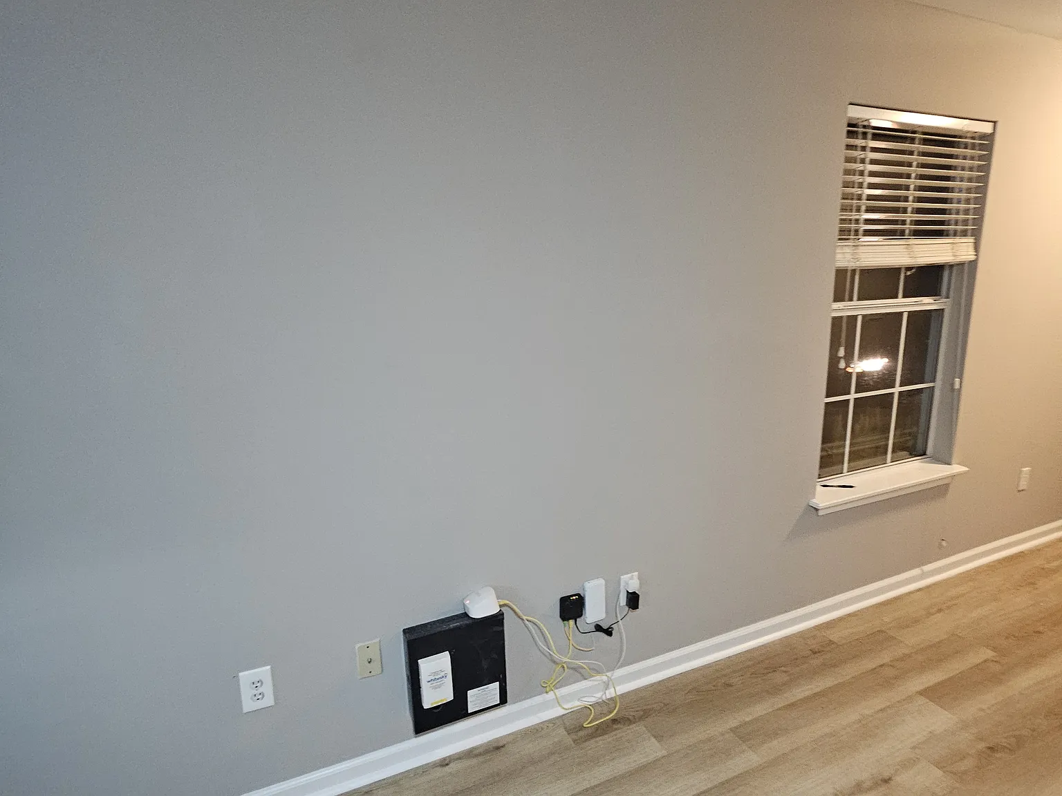 2 bed, 2.5 bath, 1100 sqft, $1,600 — Photo 3