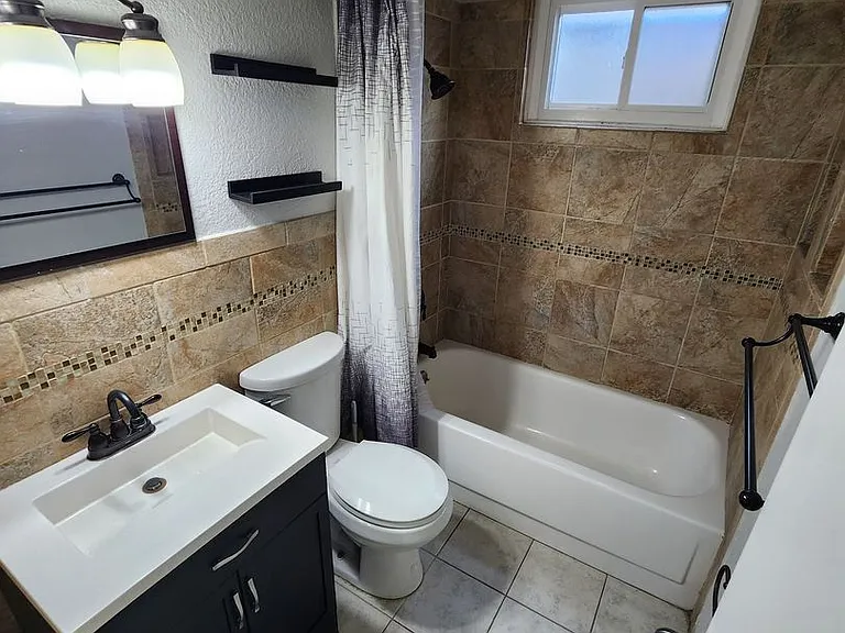 313 S Chelton Rd — Photo 18