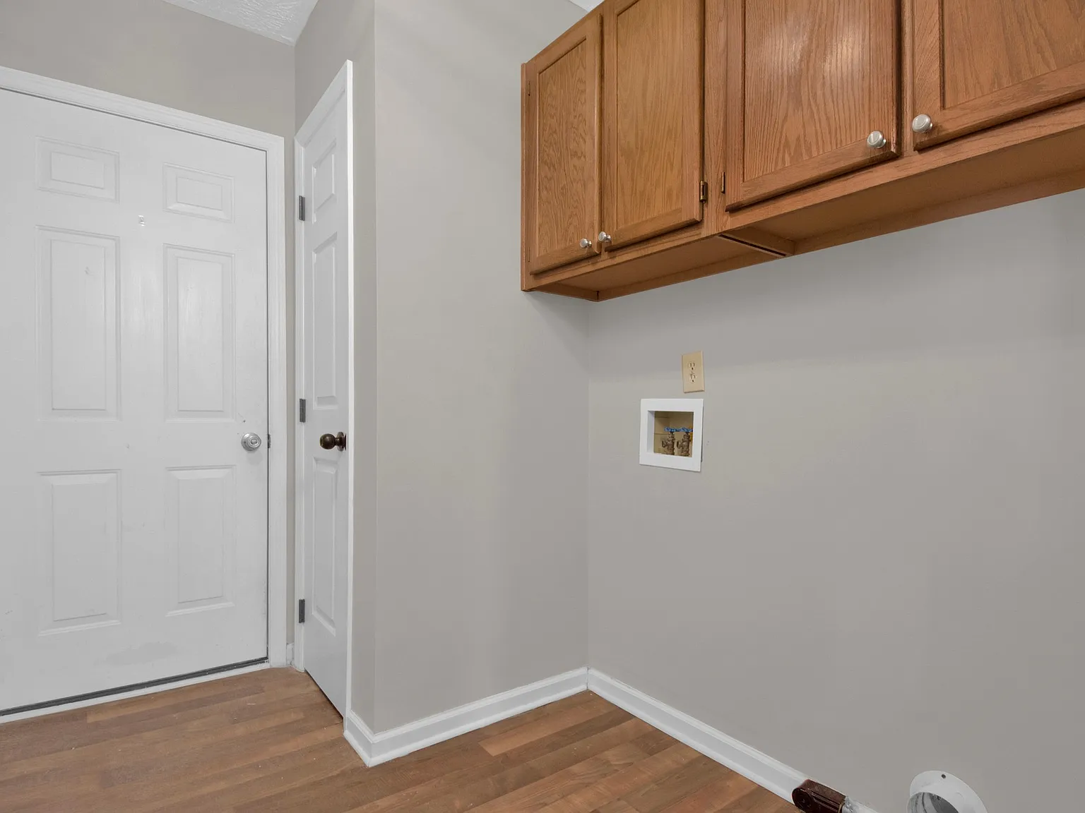4 bed, 2121 sqft, $2,300 — Photo 4