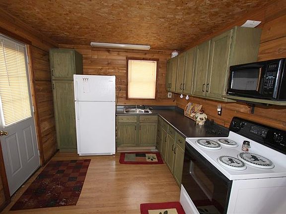4th image of 40444 504th Ln