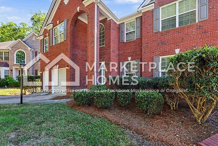 6 bed, 4.0 bath, 3397 sqft, $3,095 — Photo 3