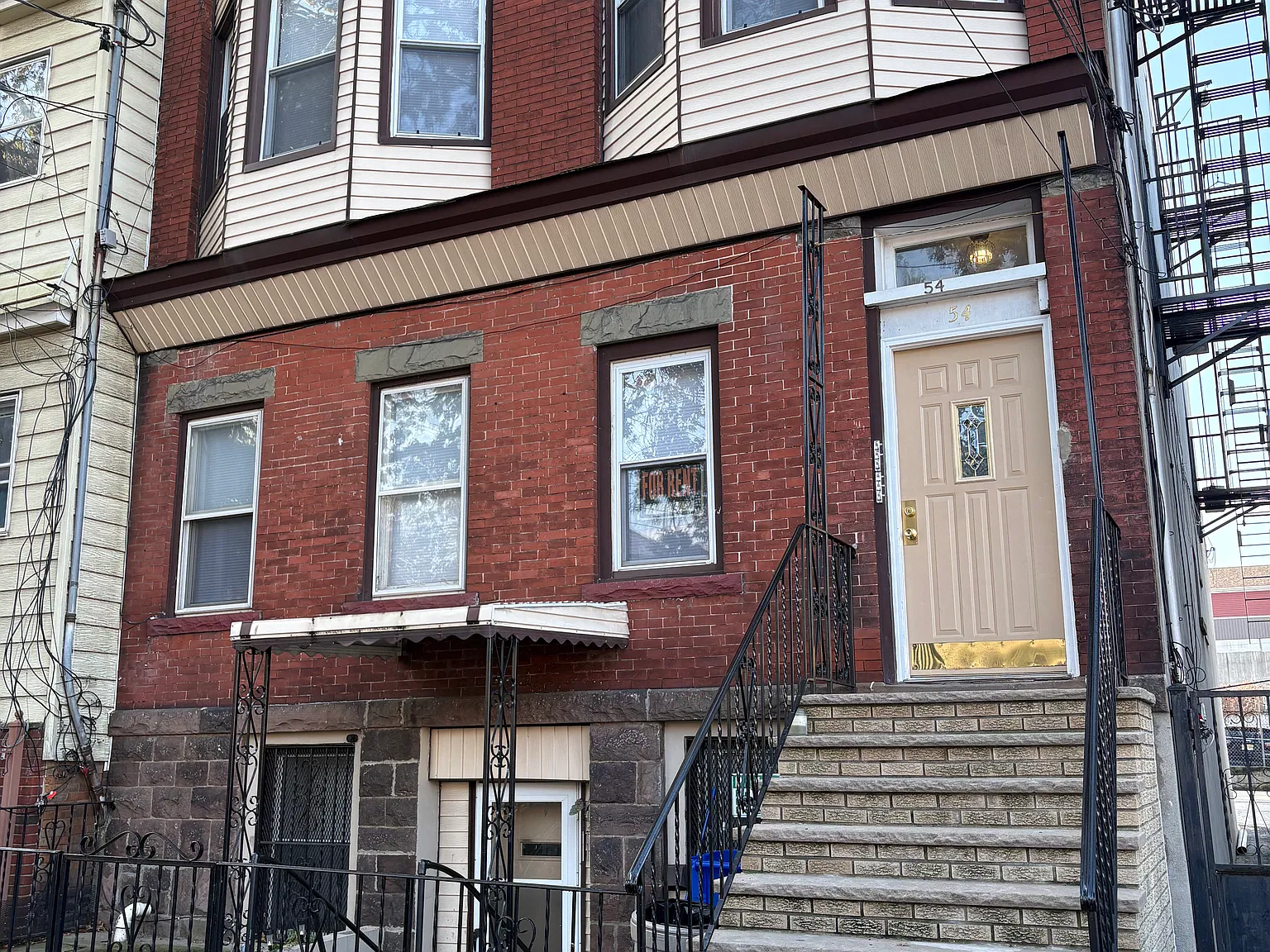 Davenport Ave, Newark — Photo 1
